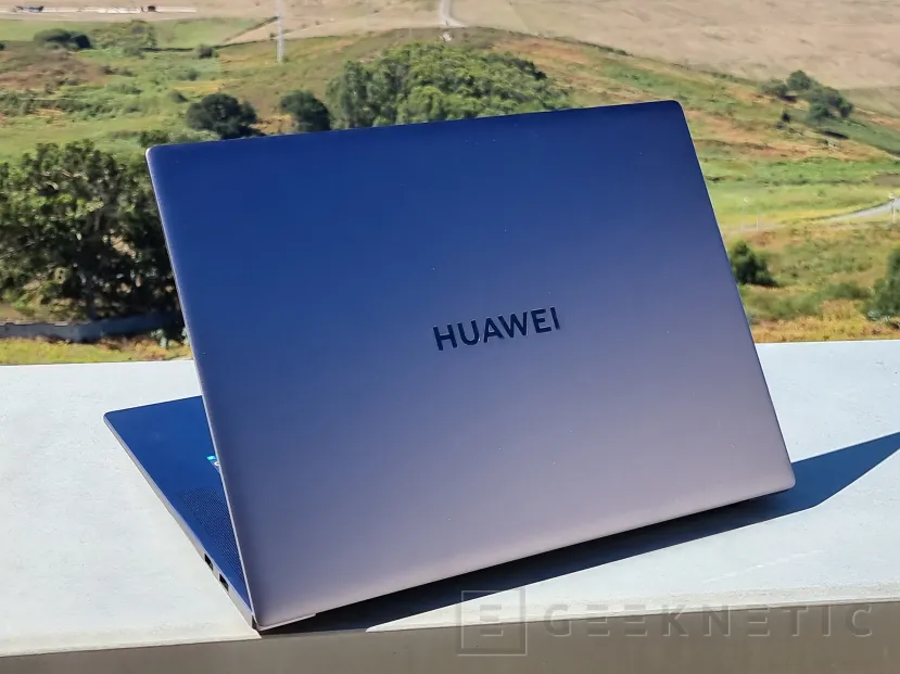 Geeknetic Huawei MateBook 16s Review 6