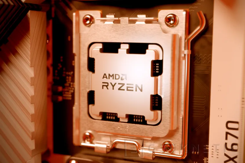 Geeknetic El AMD Ryzen 7 7700X consigue más de 2.000 puntos en el test de un solo núcleo de Cinebench R23 1