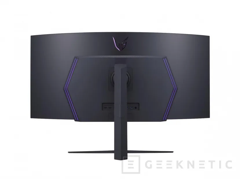 Geeknetic LG muestra su monitor UltraGear 45GR95QE con panel OLED 21:9 curvado a 240 Hz 2