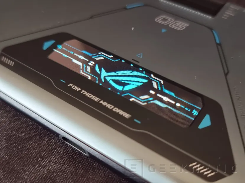 Geeknetic ASUS ROG Phone 6D Ultimate Review 6