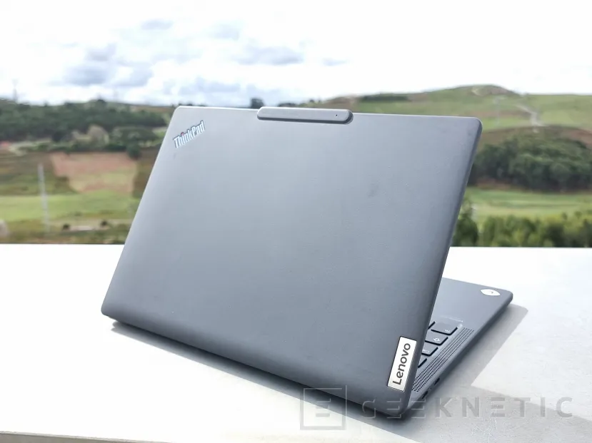 Geeknetic Lenovo ThinkPad X13s Review con Snapdragon 8cx Gen 3 1