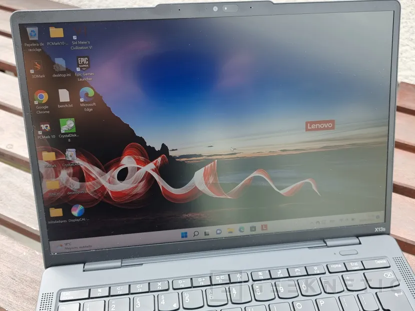 Geeknetic Lenovo ThinkPad X13s Review con Snapdragon 8cx Gen 3 11