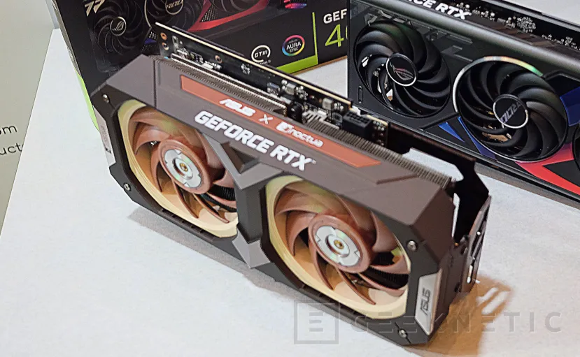 Geeknetic ASUS presenta la GeForce RTX 4080 Noctua Edition con ventiladores Noctua y 4,3 ranuras de grosor 1