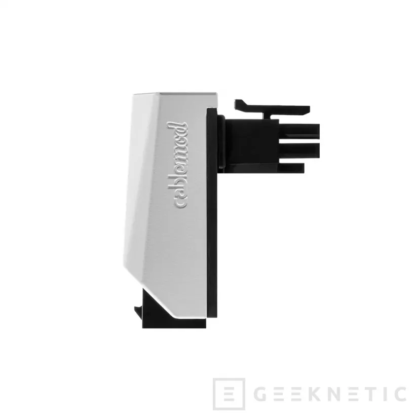 Geeknetic CableMod lanza la versión 1.1 de su adaptador con estándar basado en el mejorado 12V-2x6 2