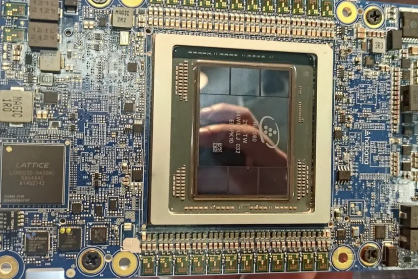 Geeknetic Aparece una Intel Gaudi 2C en los últimos controladores de Linux, ¿Prepara Intel un modelo exclusivo para China? 2