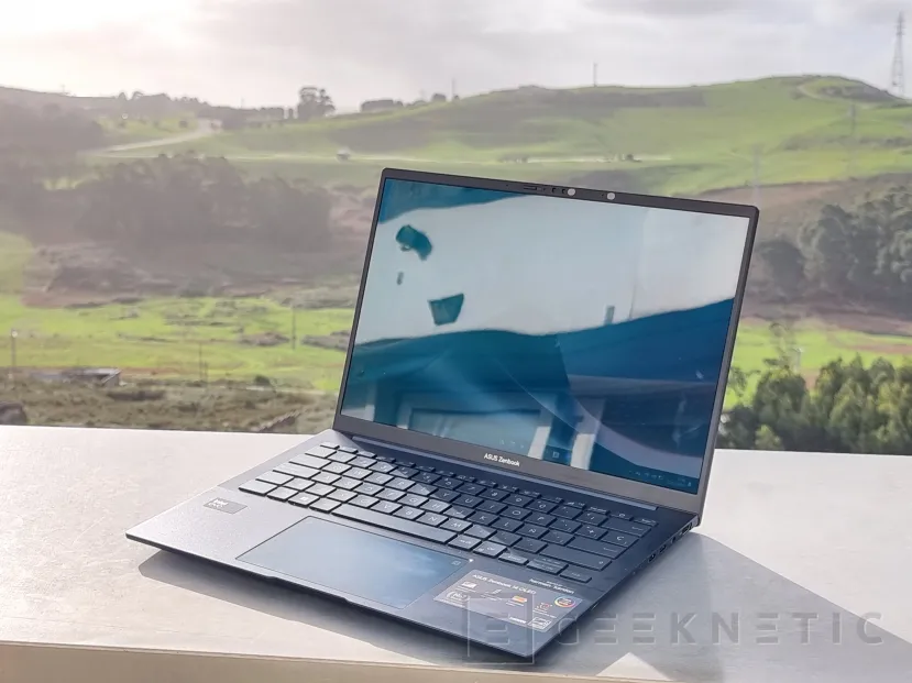 Geeknetic ASUS Zenbook 14 OLED UX3405M Review con Core Ultra 7 155H &quot;Meteor Lake&quot; 7