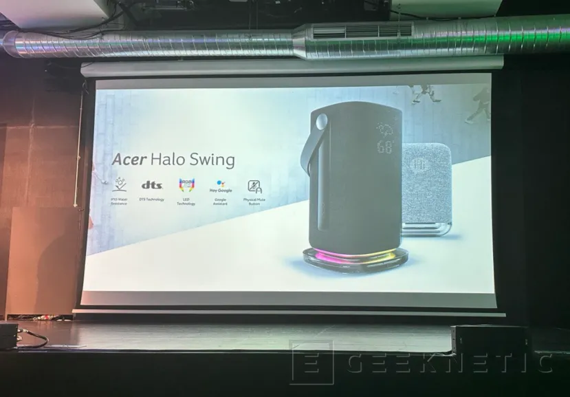 Geeknetic El ACER Halo Swing es un altavoz portátil con el Asistente de Google e iluminación RGB 1