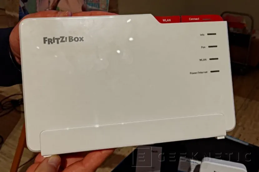 Geeknetic Hasta 10 Gbps de Fibra y conectividad WiFi 4x4 en el nuevo FRITZ!Box 5690 XGS 1