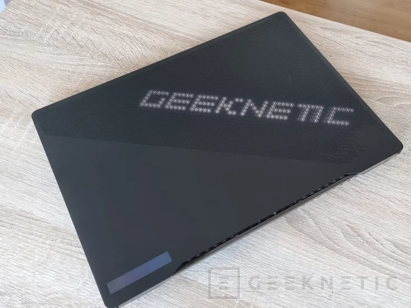 Geeknetic ASUS ROG Zephyrus M16 2023 GU604VY Review Con RTX 4090 y Core i9-13900H 2
