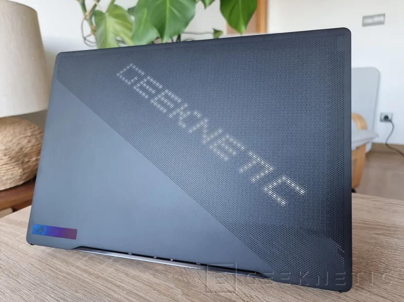 Geeknetic ASUS ROG Zephyrus M16 2023 GU604VY Review Con RTX 4090 y Core i9-13900H 1