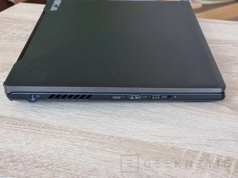 Geeknetic ASUS ROG Zephyrus M16 2023 GU604VY Review Con RTX 4090 y Core i9-13900H 5