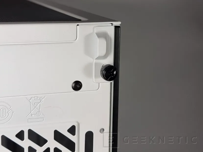 Geeknetic Cooler Master MasterBox TD500 Mesh V2 Review 6
