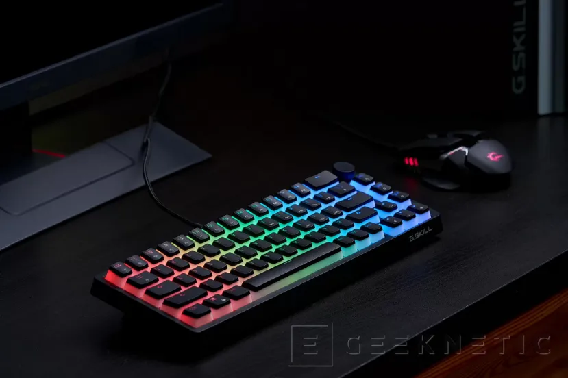Geeknetic Nuevo teclado G.Skill MK250 RGB 65% con interruptores intercambiables en caliente y un llamativo RGB 5