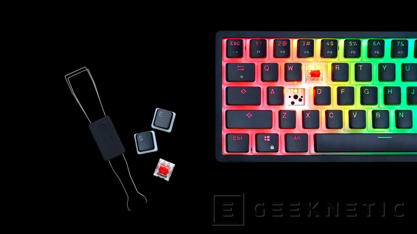 Geeknetic Nuevo teclado G.Skill MK250 RGB 65% con interruptores intercambiables en caliente y un llamativo RGB 2