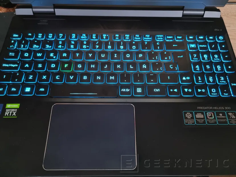Geeknetic Acer Predator Helios 300 SpatialLabs Edition Review 10