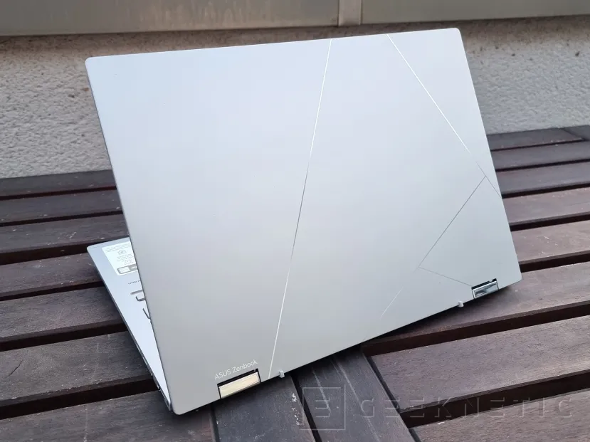 Geeknetic ASUS Zenbook 14 Flip OLED Review con Core i7-1360P 2