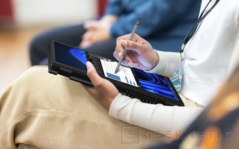 Geeknetic Nuevos portátiles Acer TravelMate P con pantallas OLED y CPUs Intel Raptor Lake 2