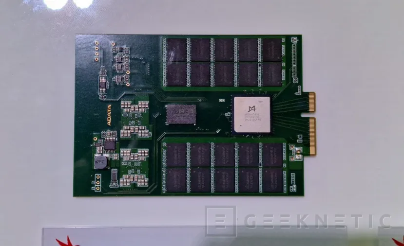 Geeknetic ADATA ha mostrado sus memorias RAM MCR de hasta 192 GB y 8.400 MHz 2