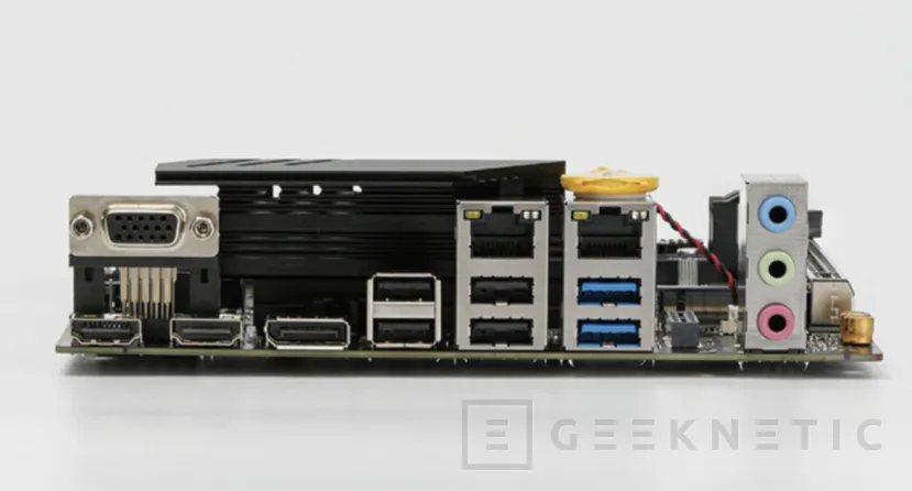 Geeknetic La placa Erying G660i Mini ITX integra un Intel Core i9-12900HK de portátil 2