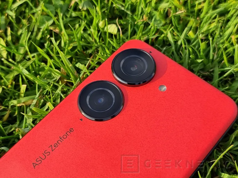 Geeknetic ASUS Zenfone 10 Review 5