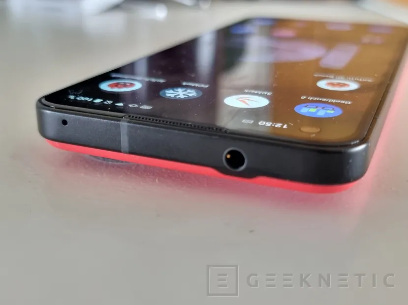 Geeknetic ASUS Zenfone 10 Review 9
