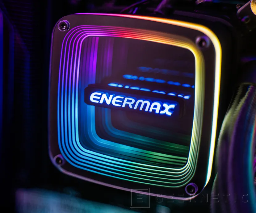 Geeknetic ENERMAX añade el blanco a sus RL AQUAFUSION y las hace compatibles con los Intel Raptor Lake 2