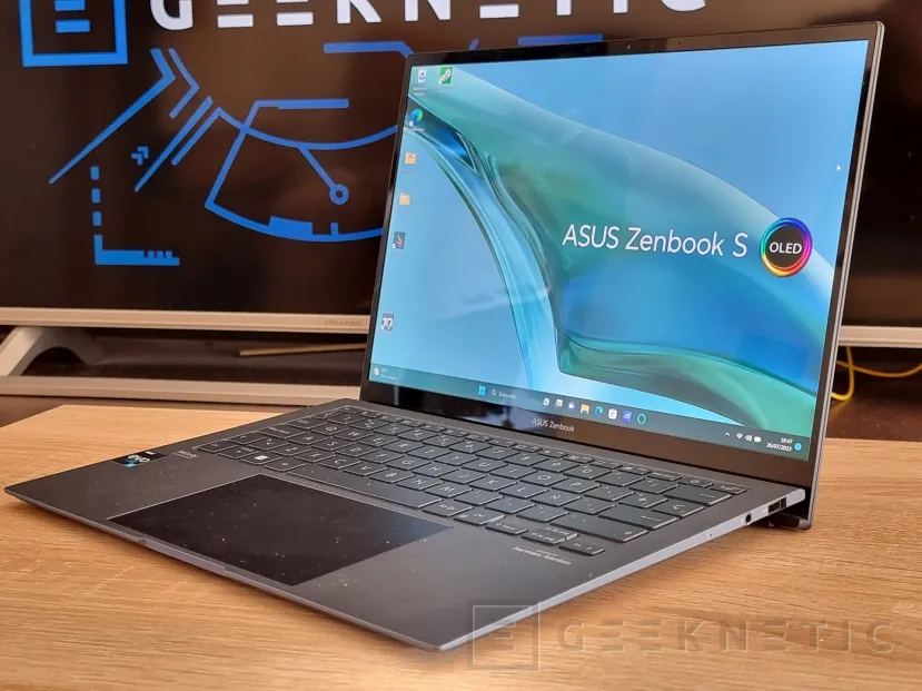 Geeknetic ASUS Zenbook S 13 OLED UX5304 Review 31