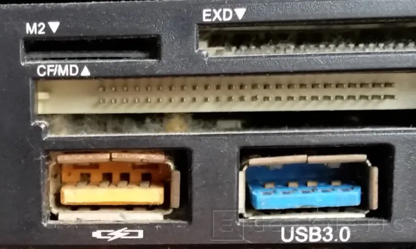 Geeknetic Color de los puertos USB ¿Qué Significa? 8