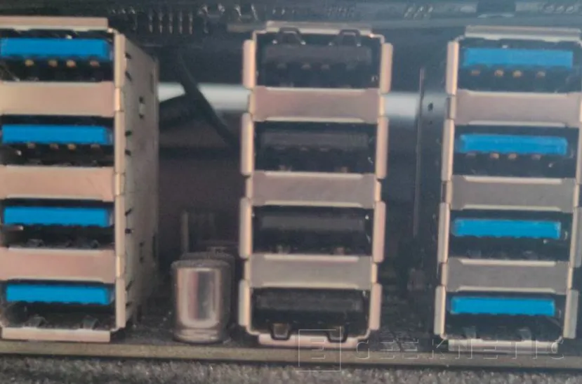 Geeknetic Color de los puertos USB ¿Qué Significa? 4