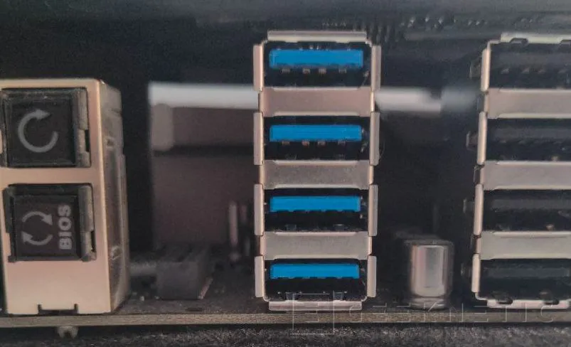 Geeknetic Color de los puertos USB ¿Qué Significa? 5
