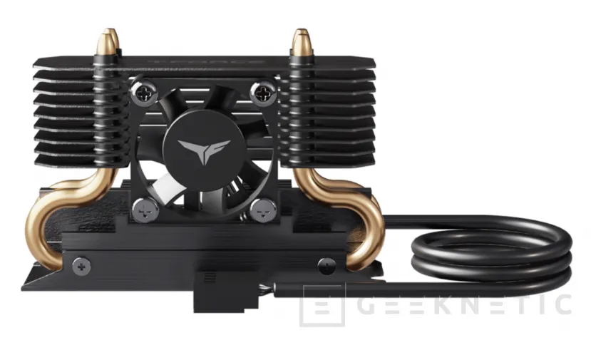 Geeknetic El T-FORCE DARK AirFlow I es un disipador para SSD con heatpipes de cobre y ventilador 2