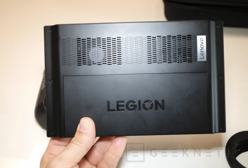 Geeknetic La Lenovo Legion Go Con AMD Ryzen Z1 Extreme y mandos extraíbles ya es oficial 2