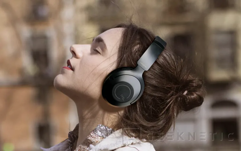 Geeknetic Conectividad Bluetooth LE y cancelación de ruido en los auriculares Creative Zen Hybrid Pro 3