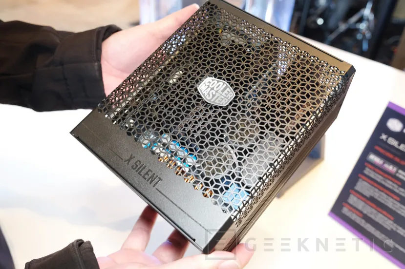 Geeknetic Cooler Master presenta su serie de fuentes fanless X SILENT EDGE con hasta 1.100 W 2