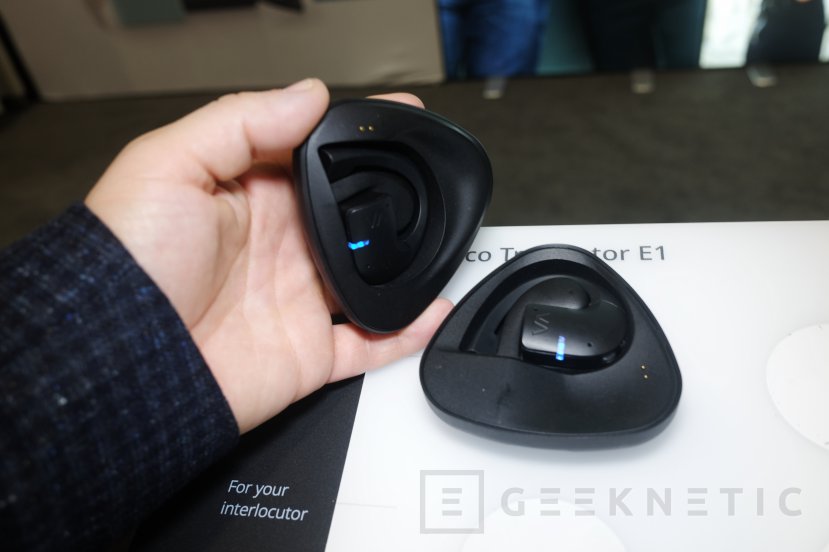 Geeknetic Vasco ha presentado traductor en forma de auricular E1 con hasta 11 traducciones simultáneas en diferentes idiomas 1