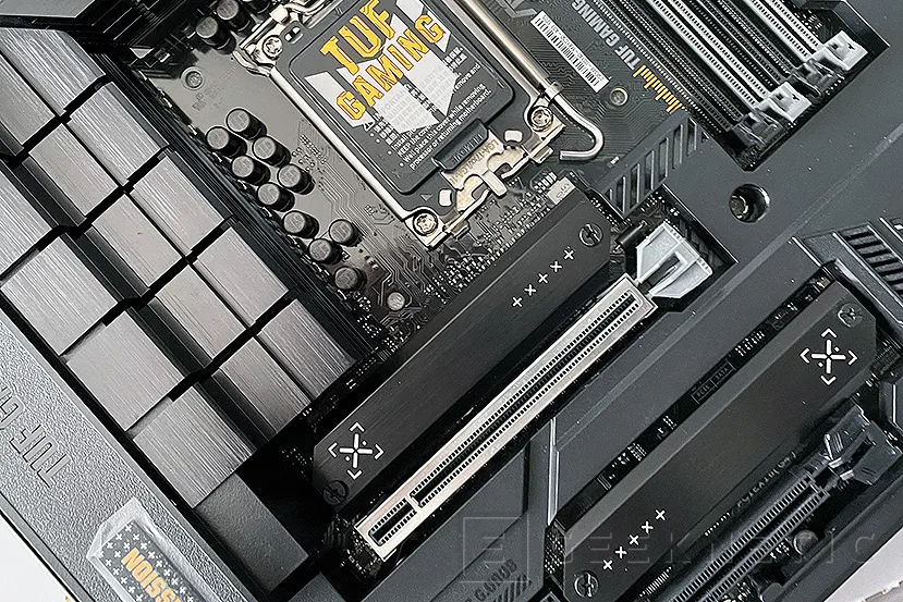 ASUS TUF GAMING B760M-BTF WIFI