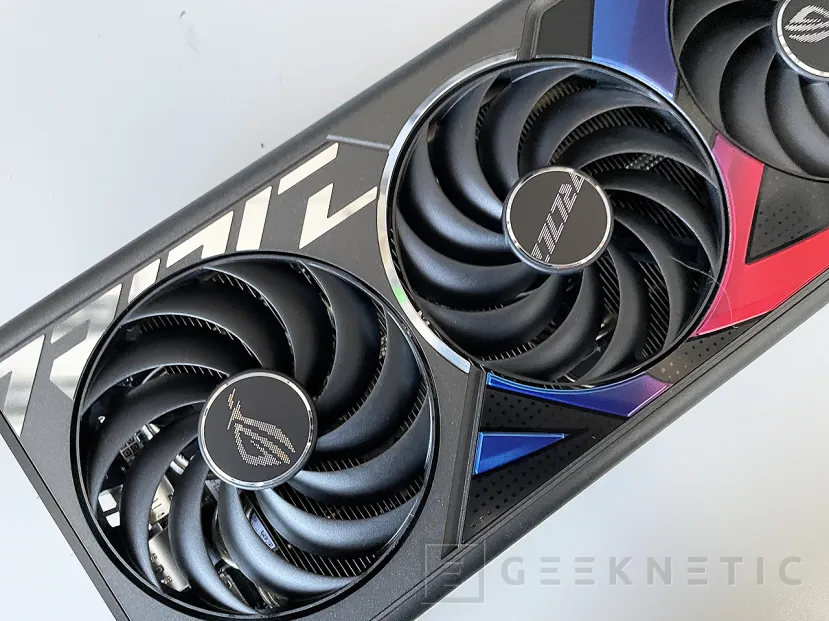 Geeknetic ASUS ROG STRIX NVIDIA GeForce RTX 4070 Ti Super OC Review 19