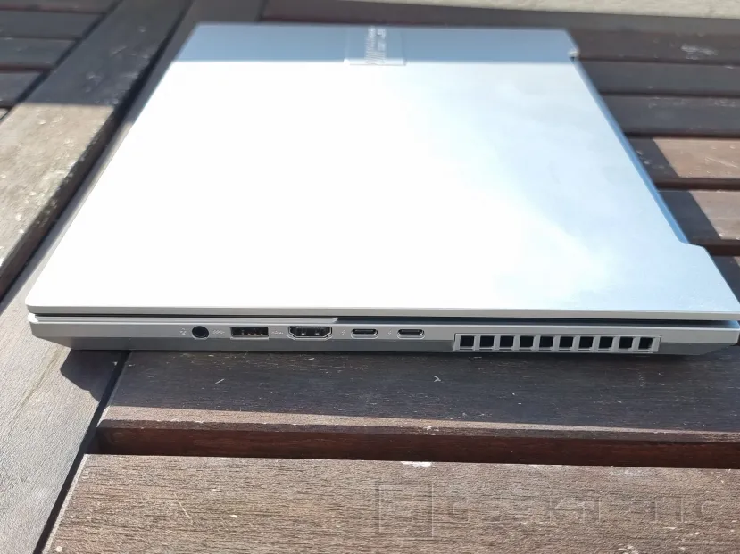 Geeknetic ASUS Vivobook Pro 16X OLED Review 5