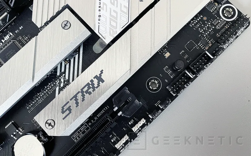 Geeknetic ASUS ROG STRIX B650-A GAMING WIFI Review 20