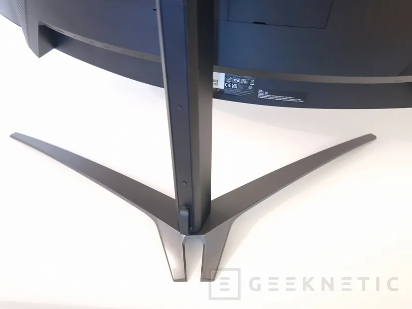 Geeknetic ACER Predator X45 OLED Review 4