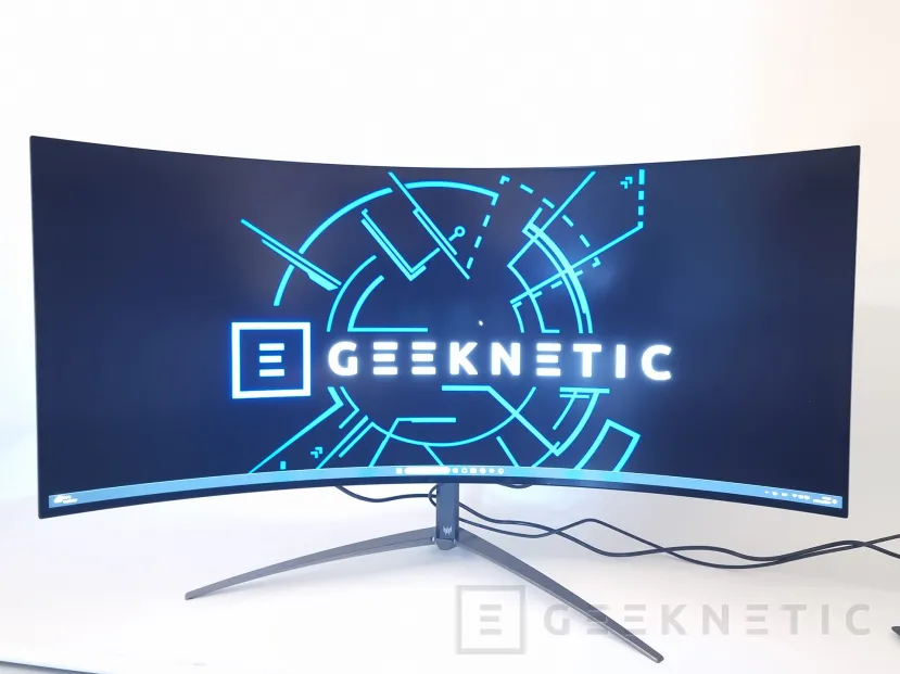 Geeknetic ACER Predator X45 OLED Review 3