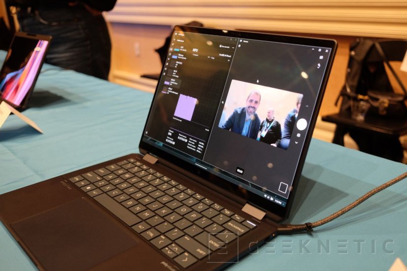 Geeknetic HP presenta los Spectre x360 2 en 1, unos portátiles convertibles con panel OLED, Intel Core Ultra 7 y gráficos NVIDIA RTX 4