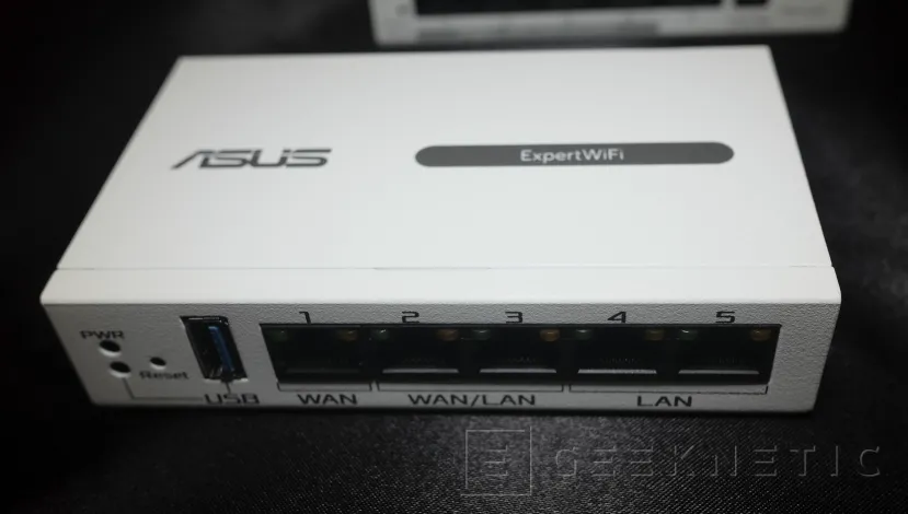 Geeknetic Nuevos routers y switches  ASUS ExpertWiFi con alimentación PoE para profesionales 3