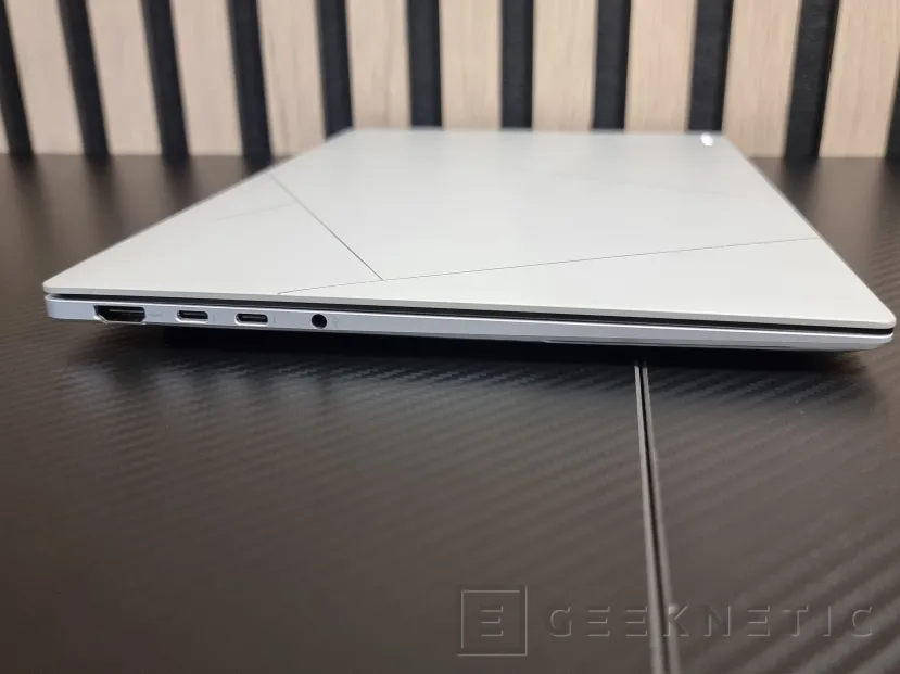 Geeknetic Intel Core Ultra 288V Review en ASUS Zenbook S 14 4