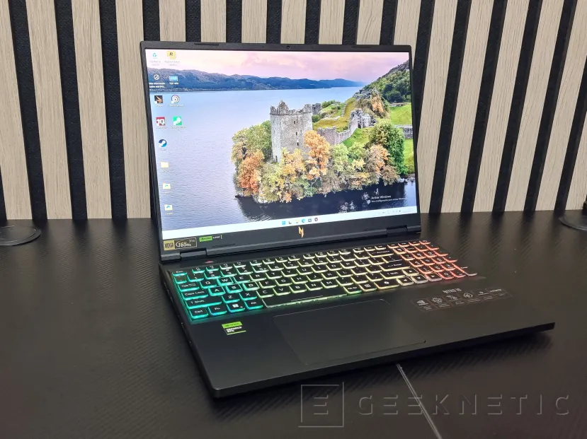 Geeknetic Acer Nitro 16 AN16-73 Review 7