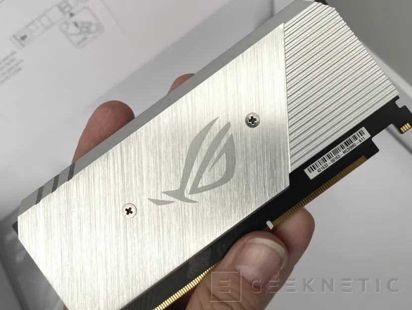 Geeknetic ASUS ROG MAXIMUS Z890 APEX Review 11