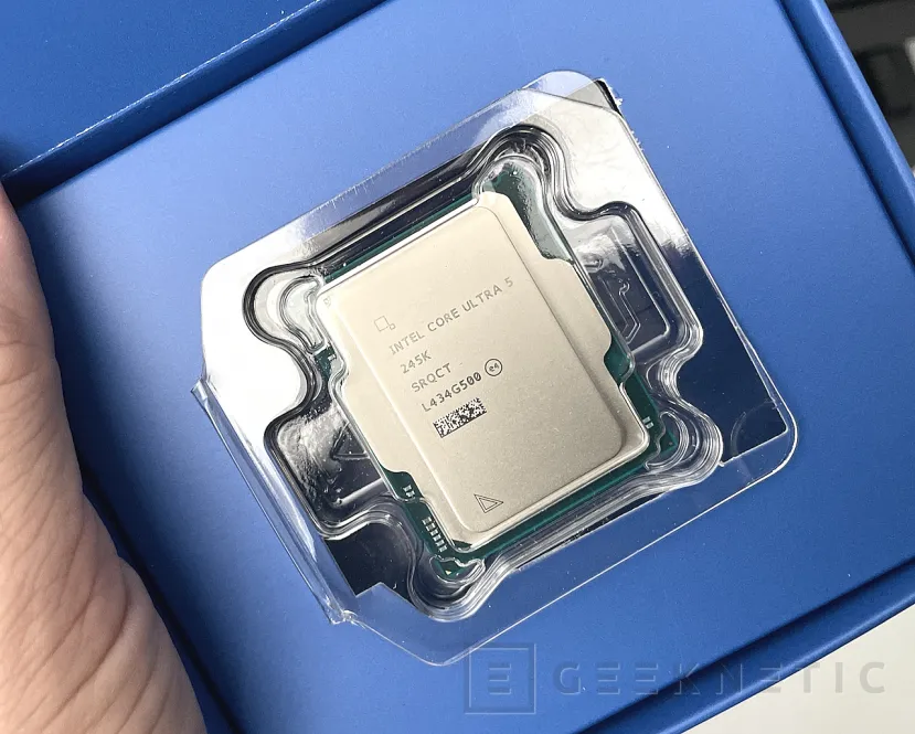 Geeknetic Intel Core Ultra 5 245K Review 7