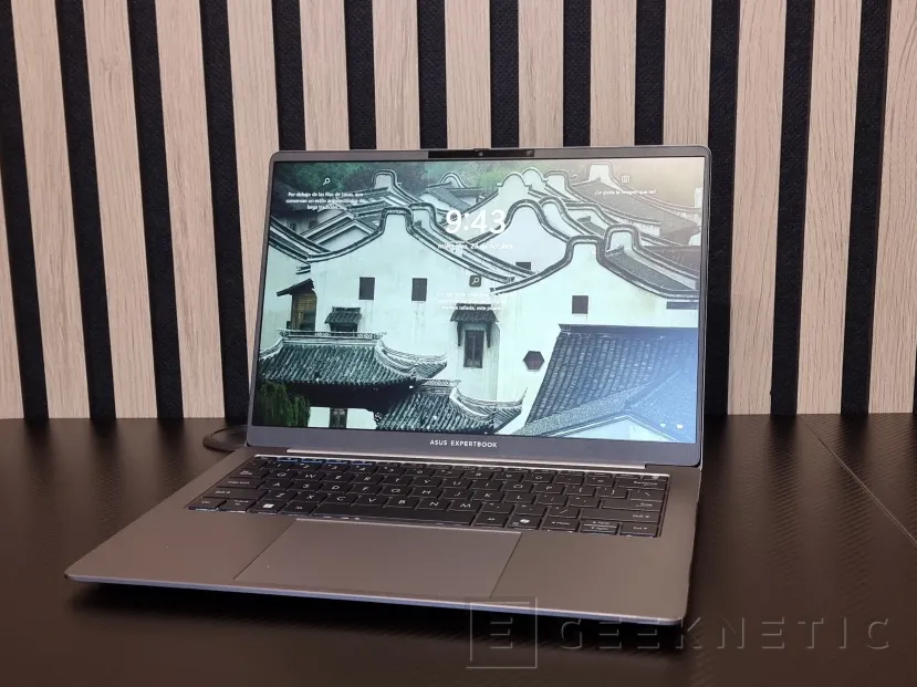 Geeknetic ASUS Expertbook P5 P5405CSA Review con Core Ultra 7 258V 8