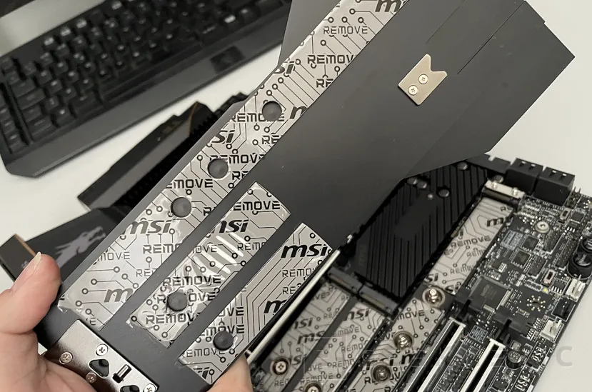 Geeknetic MSI MEG Z890 ACE Review 11