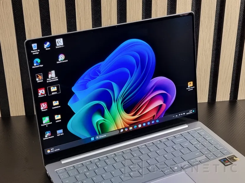 Geeknetic Samsung Galaxy Book4 Edge 16 Review con Snapdragon X Elite X1E-84-100 9